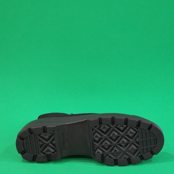 Converse CTAS Hi Lugged Winter Triple Black Women's Sneakers 569891C NWT - Picture 4 of 6